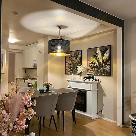 Private Bedroom Near Airport And Self Check In *