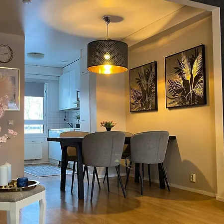 Private Bedroom Near Airport And Self Check In * Вантаа