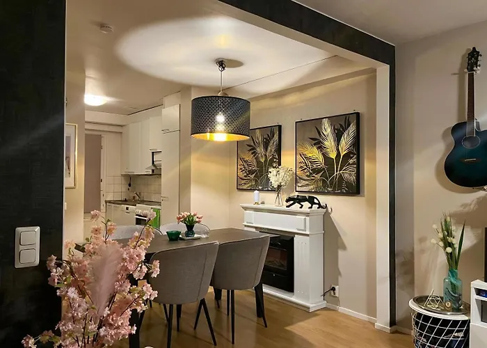 Private Bedroom Near Airport And Self Check In *